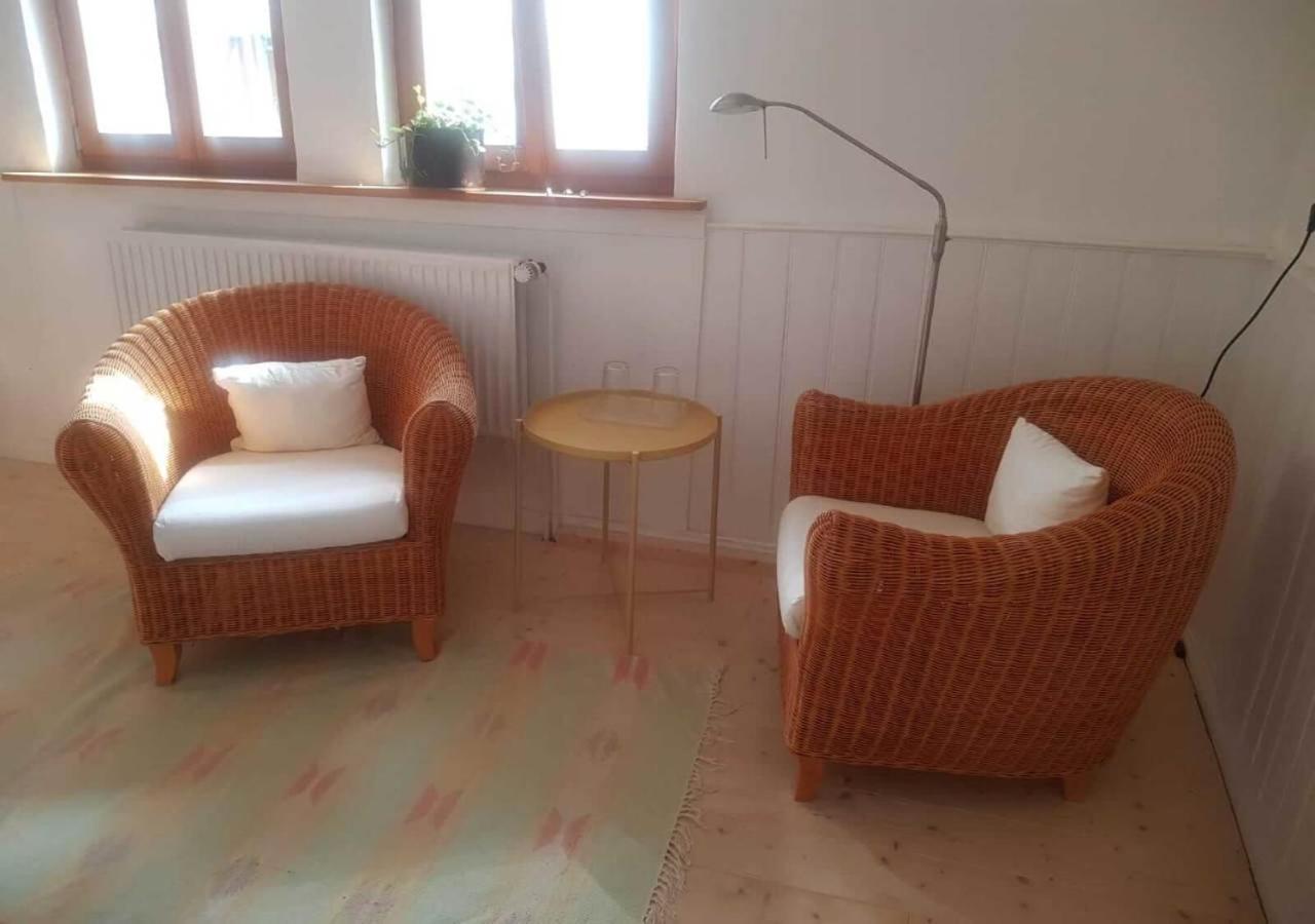 Aeltestes Haus In Quentel - Ferienwohnung 1 Mit Kleinem Garten Hessisch Lichtenau Bagian luar foto